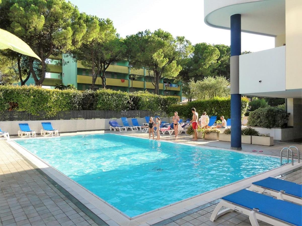 Green Holiday Wohnung Mit Schwimmbad Бибионе Экстерьер фото